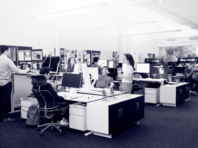 Humanscale QuickStand Eco Notebook Steh-Sitz Arbeitsplatz, weiß