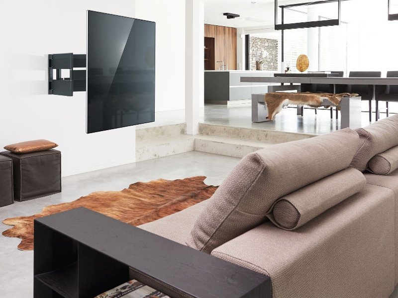 Vogels THIN 550 ExtraThin schwenkbare Fernseh Wandhalterung