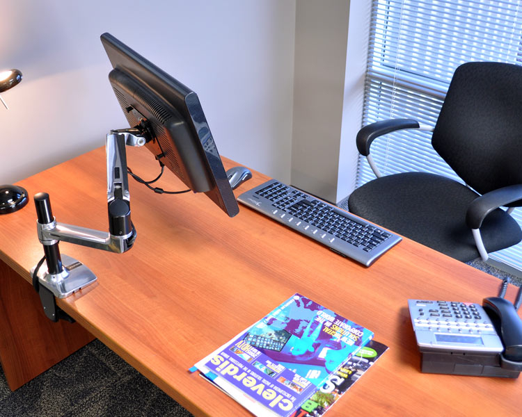 Ergotron LX Arm Schreibtisch Monitorhalterung, hohe Säule (45-295-026)