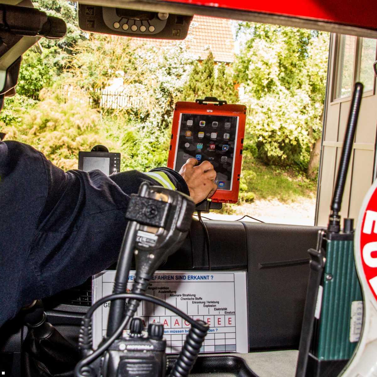 Andres Industries Zubehör aiShell Car Cradle USB-C (Kabel 1m) für aiShell 8 und 11, Anwendungsbeispiel