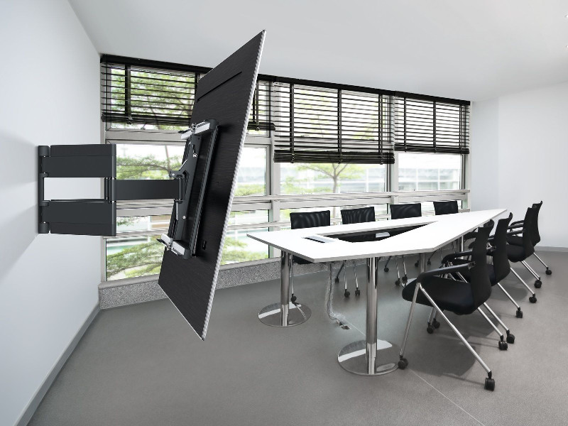 Vogels THIN 550 ExtraThin schwenkbare TV Wandhalterung Konferenz