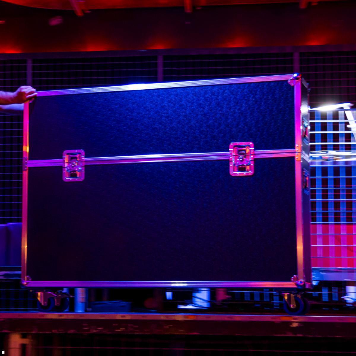 MonLines MTC007B Display Transportcase 93 - 105 Zoll Anwendung Konzert Venue